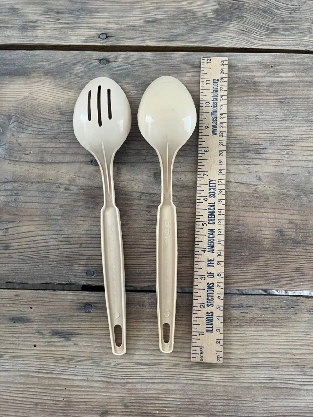 VTG 80s Ekco Serving Spoons Set of 2 Slotted/No slotted Almond Nylon Plastic